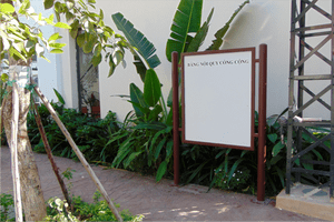 LITTE VIETNAM signage