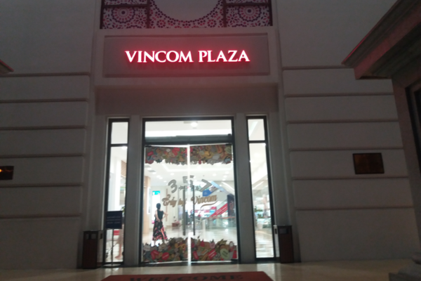 VINCOM PLAZA HALONG - Exterior Building signage