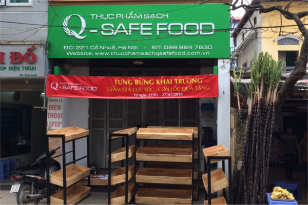[24.01.18] Manufacturing, installing signboard &amp; furniture of Q - Safe Food